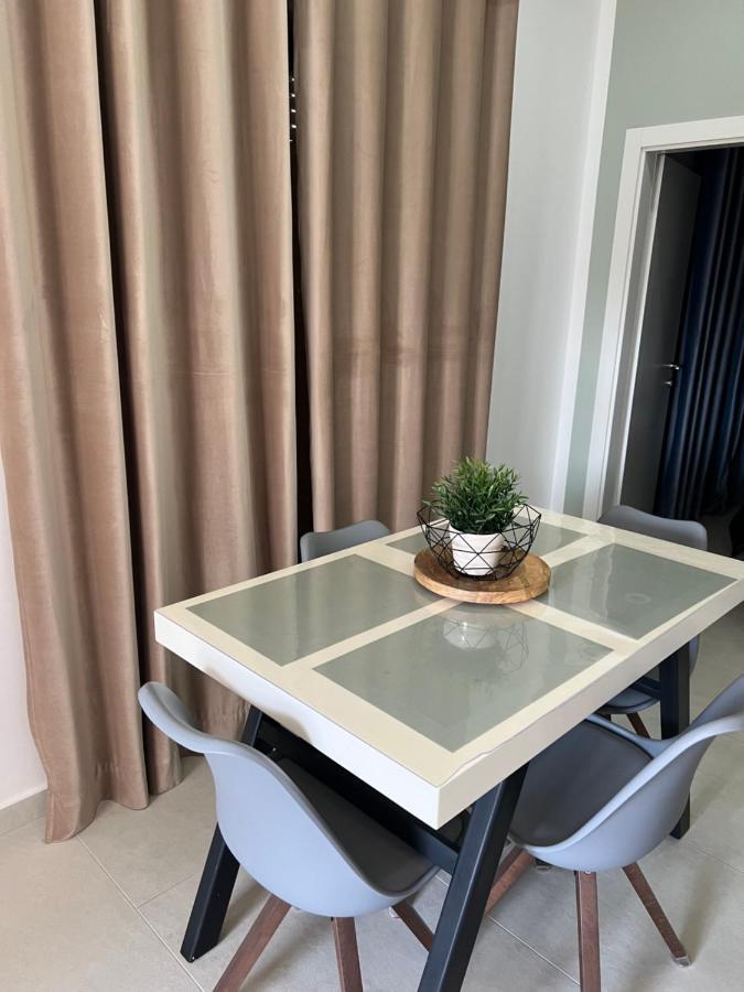 Apartment Artemis Himare Eksteriør bilde