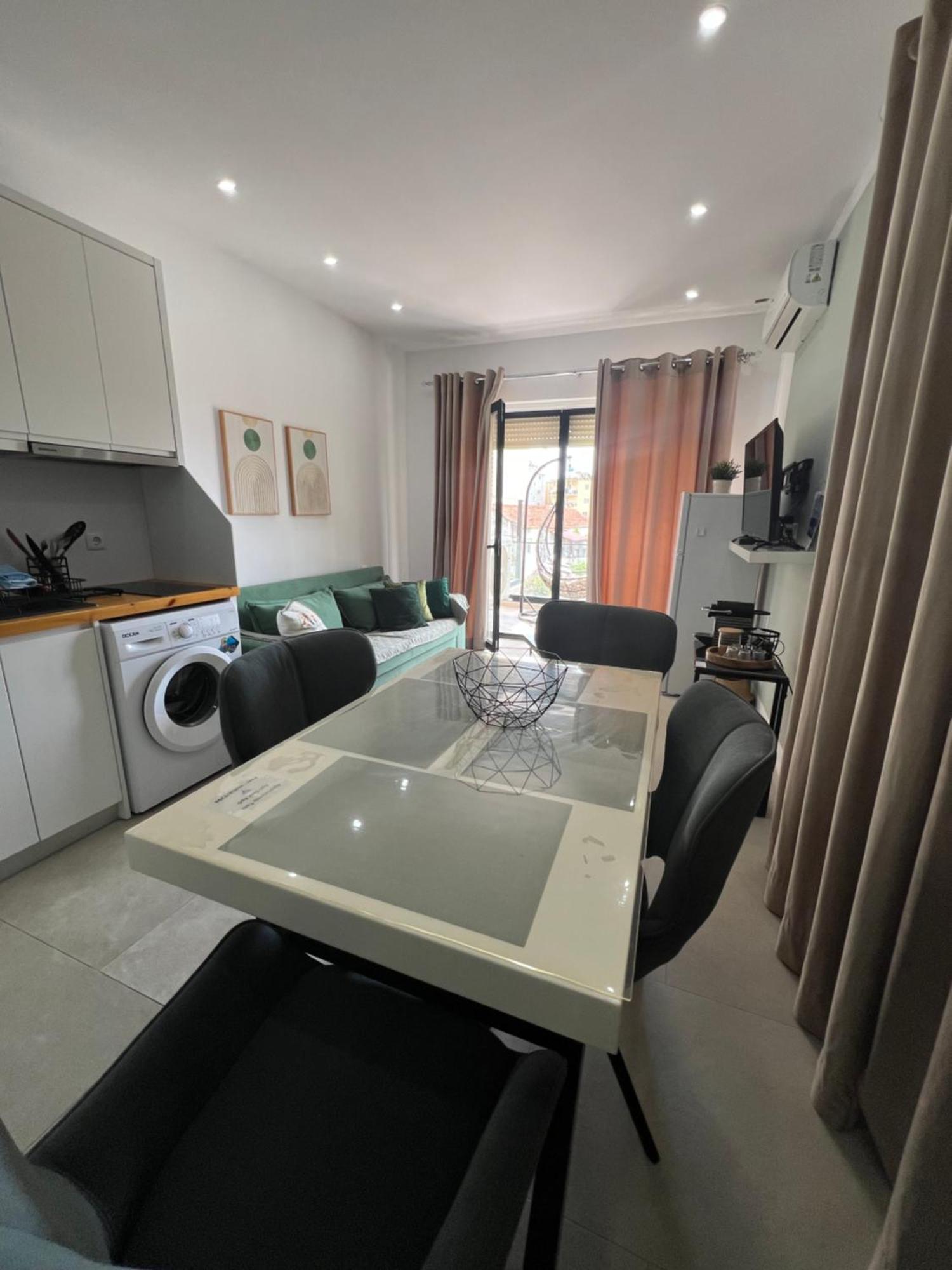 Apartment Artemis Himare Eksteriør bilde