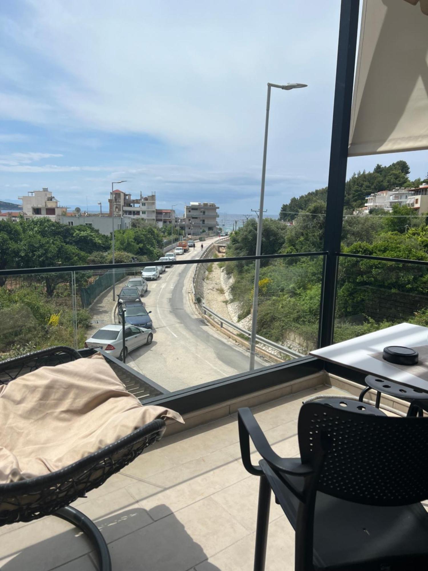 Apartment Artemis Himare Eksteriør bilde