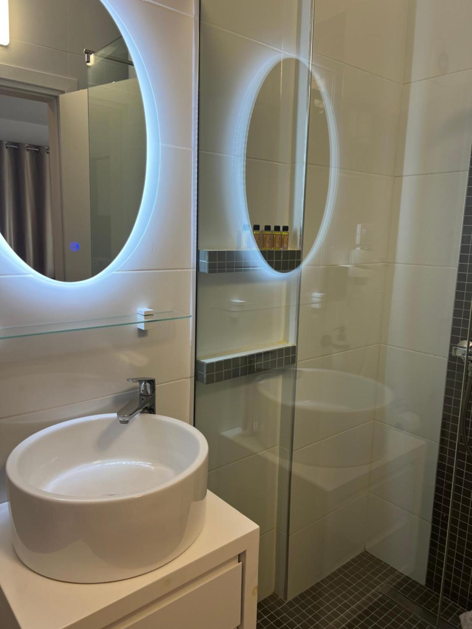 Apartment Artemis Himare Eksteriør bilde